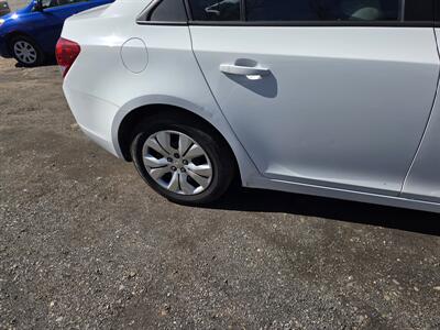 2014 Chevrolet Cruze LS Auto   - Photo 10 - Philadelphia, PA 19111