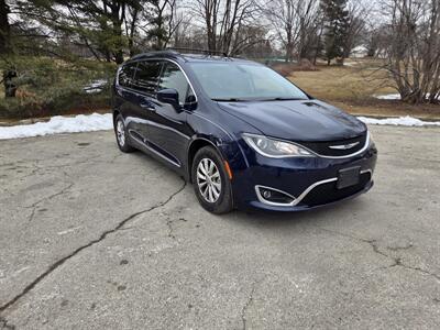2017 Chrysler Pacifica Touring Plus   - Photo 3 - Philadelphia, PA 19111