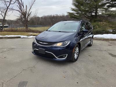 2017 Chrysler Pacifica Touring Plus Van