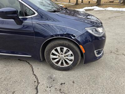 2017 Chrysler Pacifica Touring Plus   - Photo 17 - Philadelphia, PA 19111