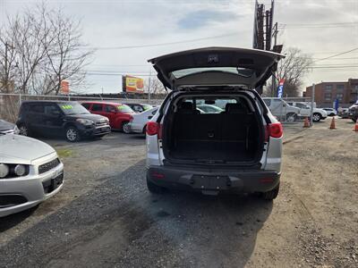 2012 Chevrolet Traverse LT   - Photo 13 - Philadelphia, PA 19111
