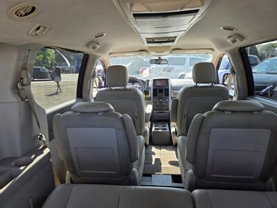 2009 Dodge Grand Caravan SXT   - Photo 10 - Philadelphia, PA 19111
