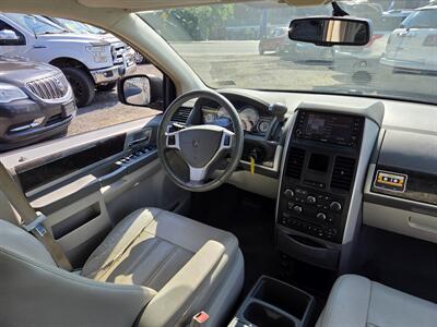 2009 Dodge Grand Caravan SXT   - Photo 16 - Philadelphia, PA 19111