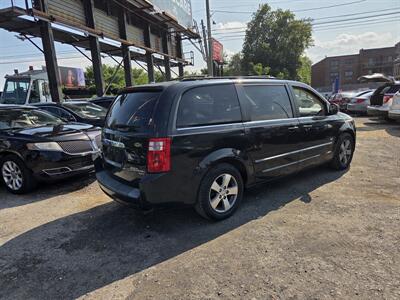 2009 Dodge Grand Caravan SXT   - Photo 2 - Philadelphia, PA 19111