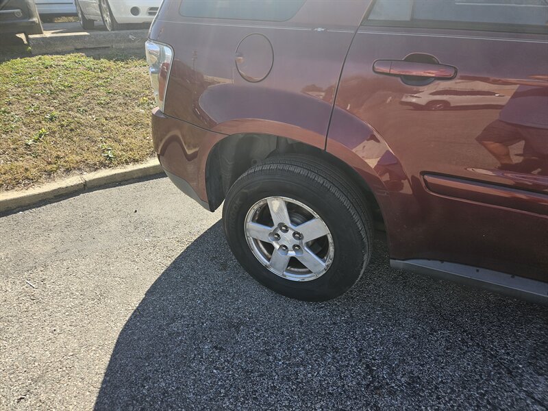 2007 Chevrolet Equinox LT photo 6