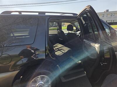 2004 Mercury Mountaineer Convenience   - Photo 12 - Philadelphia, PA 19111