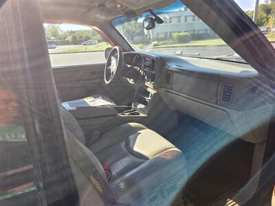 2004 Chevrolet Suburban 1500 4dr 1500 LT   - Photo 11 - Philadelphia, PA 19111
