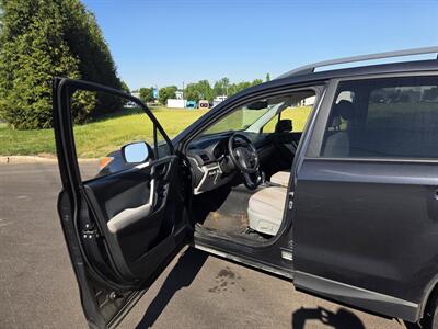 2014 Subaru Forester 2.5i Premium - Photo 9 - Philadelphia, PA 19111