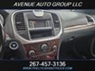 2012 Chrysler 300   - Photo 16 - Philadelphia, PA 19111