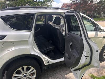 2017 Ford Escape SE - Photo 15 - Philadelphia, PA 19111