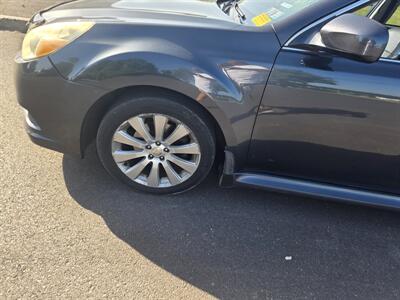 2011 Subaru Legacy 2.5i Limited - Photo 11 - Philadelphia, PA 19111