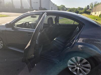 2011 Subaru Legacy 2.5i Limited - Photo 13 - Philadelphia, PA 19111