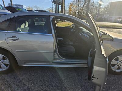 2011 Chevrolet Impala LT Fleet   - Photo 10 - Philadelphia, PA 19111