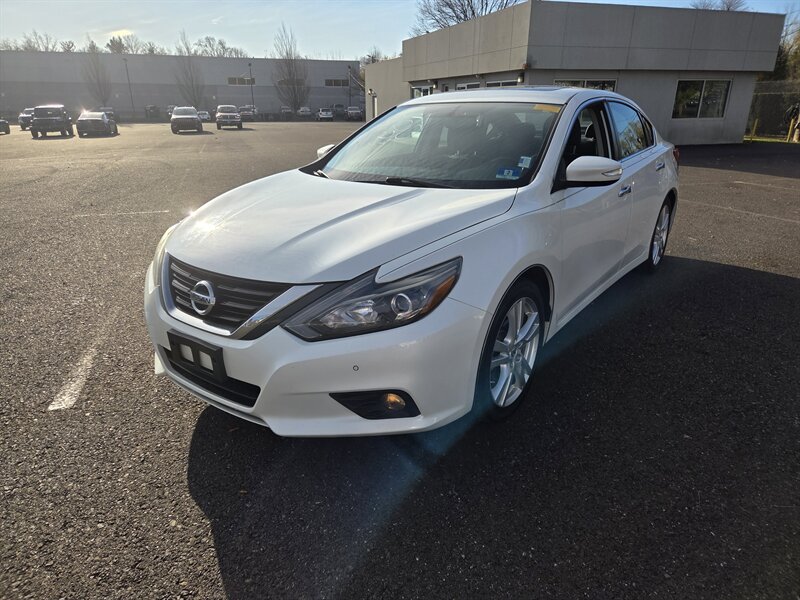 2016 Nissan Altima 3.5 SL  