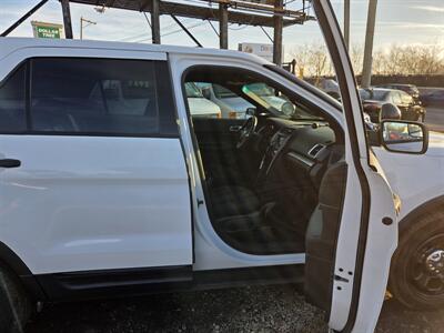 2015 Ford Explorer Police Interceptor Utility   - Photo 3 - Philadelphia, PA 19111