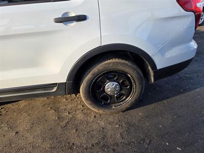 2015 Ford Explorer Police Interceptor Utility   - Photo 12 - Philadelphia, PA 19111