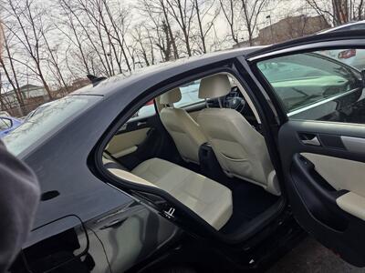 2017 Volkswagen Jetta 1.4T SE   - Photo 14 - Philadelphia, PA 19111