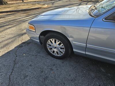 2005 Ford Crown Victoria LX   - Photo 6 - Philadelphia, PA 19111