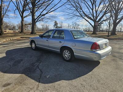 2005 Ford Crown Victoria LX   - Photo 3 - Philadelphia, PA 19111