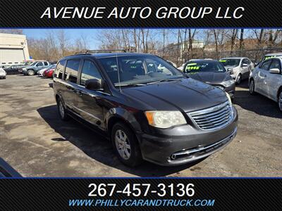 2011 Chrysler Town & Country Touring   - Photo 1 - Philadelphia, PA 19111
