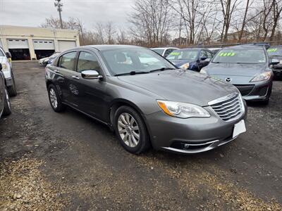 2013 Chrysler 200 Limited - Photo 3 - Philadelphia, PA 19111