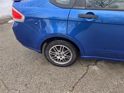 2010 Ford Focus SE   - Photo 7 - Philadelphia, PA 19111