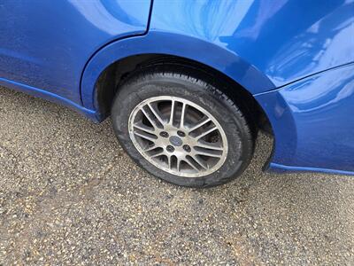 2010 Ford Focus SE   - Photo 6 - Philadelphia, PA 19111