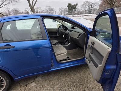 2010 Ford Focus SE   - Photo 10 - Philadelphia, PA 19111