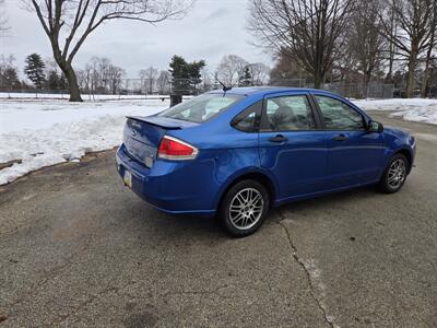 2010 Ford Focus SE   - Photo 3 - Philadelphia, PA 19111