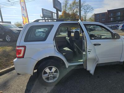 2011 Ford Escape XLS   - Photo 12 - Philadelphia, PA 19111