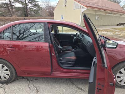 2016 Volkswagen Jetta 1.4T S - Photo 9 - Philadelphia, PA 19111