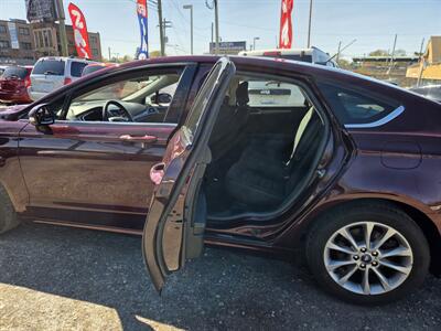 2017 Ford Fusion SE   - Photo 17 - Philadelphia, PA 19111