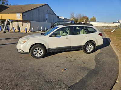 2010 Subaru Outback 2.5i   - Photo 7 - Philadelphia, PA 19111