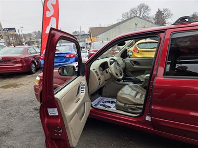 2005 Ford Escape Limited - Photo 5 - Philadelphia, PA 19111