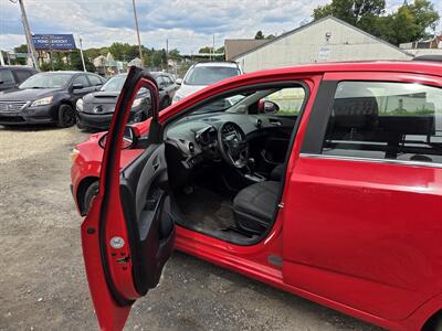 2015 Chevrolet Sonic LT Auto   - Photo 9 - Philadelphia, PA 19111
