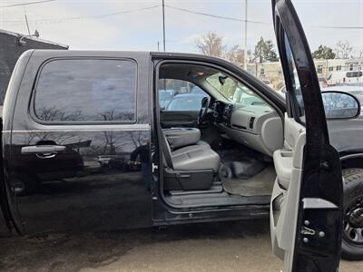 2009 GMC Sierra 1500 SL   - Photo 13 - Philadelphia, PA 19111