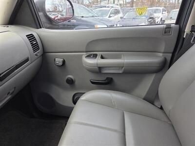 2009 GMC Sierra 1500 SL   - Photo 14 - Philadelphia, PA 19111