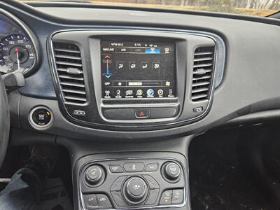 2016 Chrysler 200 S S   - Photo 15 - Philadelphia, PA 19111