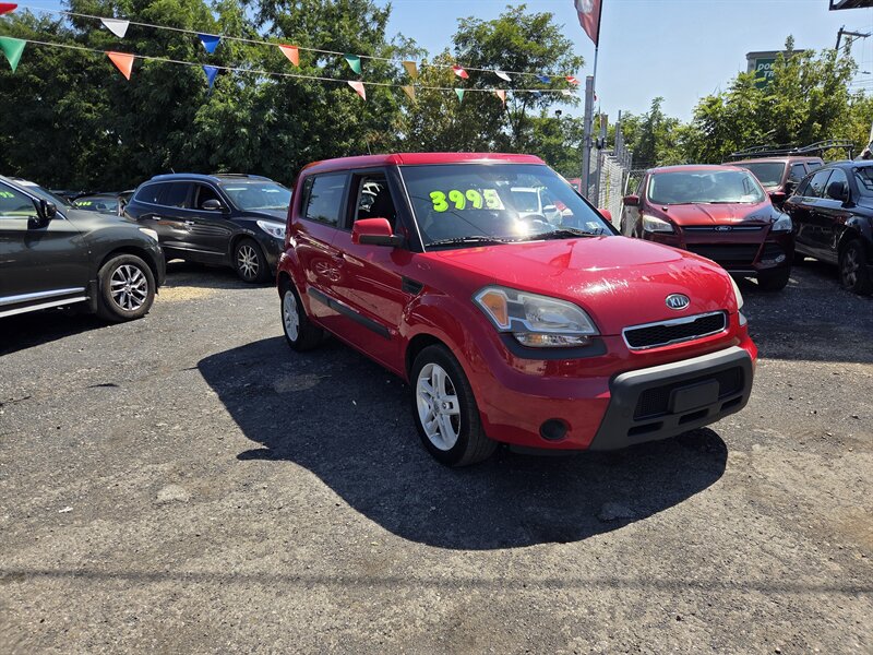 2011 Kia Soul +  