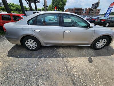 2012 Volkswagen Passat S PZEV   - Photo 4 - Philadelphia, PA 19111