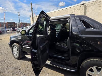 2007 Cadillac Escalade EXT   - Photo 14 - Philadelphia, PA 19111