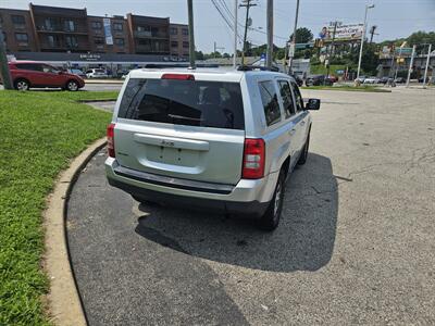 2011 Jeep Patriot Latitude   - Photo 5 - Philadelphia, PA 19111