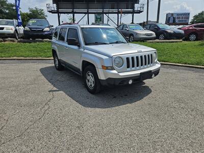 2011 Jeep Patriot Latitude   - Photo 3 - Philadelphia, PA 19111