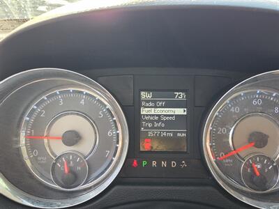 2011 Chrysler Town & Country Touring-L   - Photo 18 - Philadelphia, PA 19111