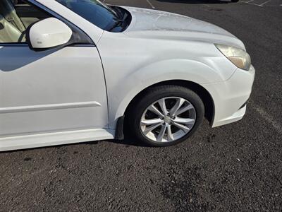 2013 Subaru Legacy 2.5i Limited   - Photo 15 - Philadelphia, PA 19111