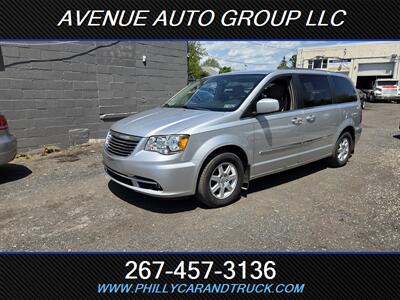 2011 Chrysler Town and Country Touring - Photo 1 - Philadelphia, PA 19111