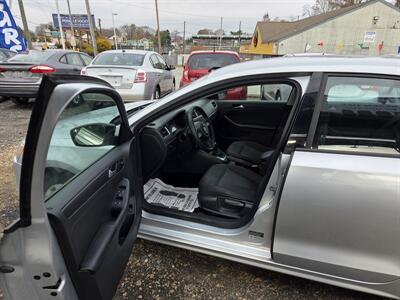2014 Volkswagen Jetta S   - Photo 11 - Philadelphia, PA 19111