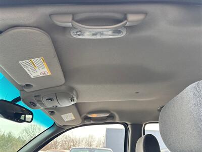 2004 GMC Envoy XL SLE   - Photo 10 - Philadelphia, PA 19111