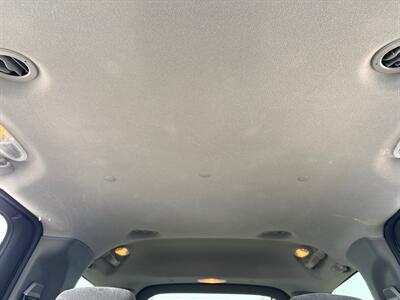 2004 GMC Envoy XL SLE   - Photo 15 - Philadelphia, PA 19111