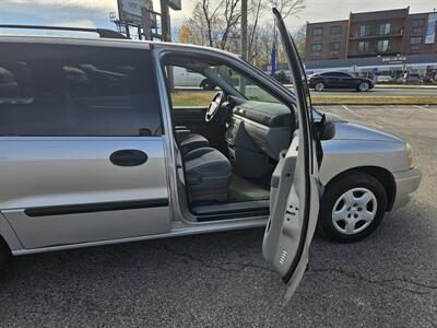 2006 Ford Freestar SE   - Photo 10 - Philadelphia, PA 19111